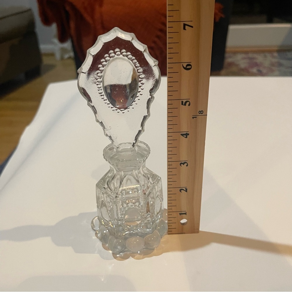 Vintage / Antique Perfume Bottle with Stopper Glass Crystal - Picture 11 of 14